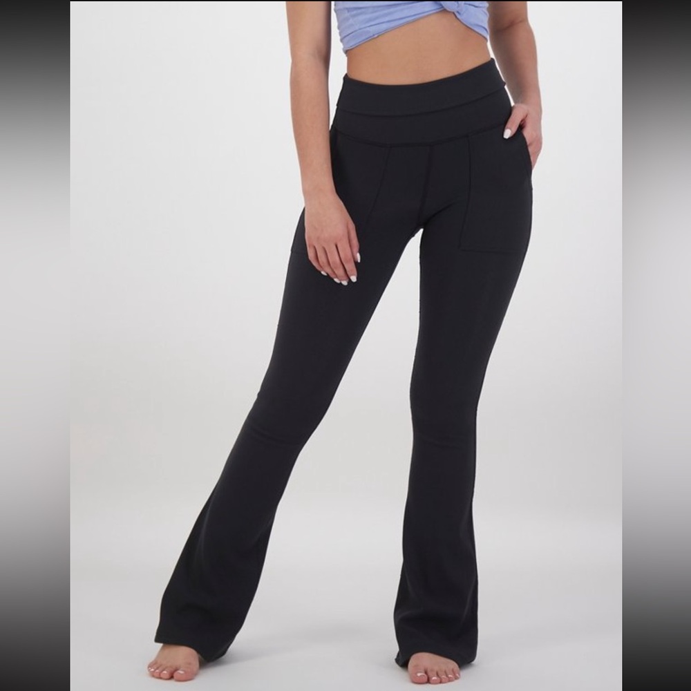 Aerie offline ribbed low rise fold over flare yoga pants size small